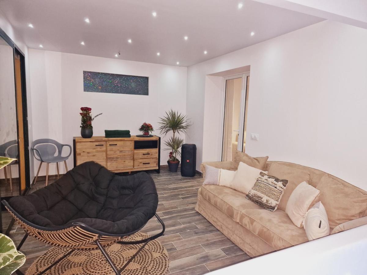 Atoumo Appartement Love Jacuzzi & Jardin Disneyland Paris Quincy-Voisins Экстерьер фото